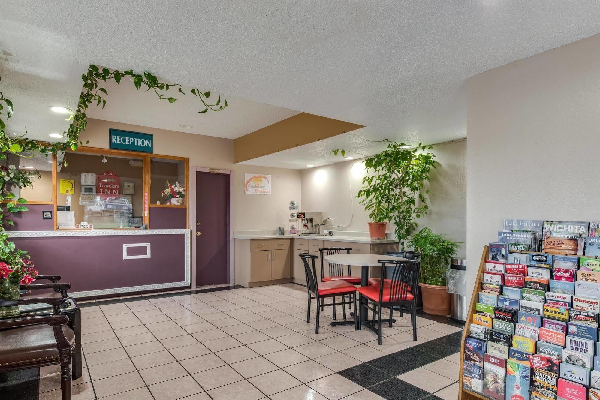 Travelers Inn Мидуэст-Сити Экстерьер фото